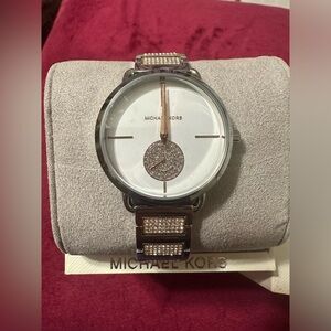 MICHAEL KORS PORTIA Brand New ROSE GOLD & SILVER STEEL PAVE WOMEN'S WATCH